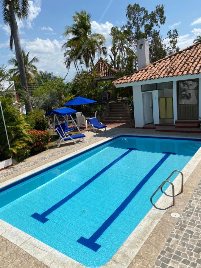 Casa El Penon Villa Girardot Exterior photo