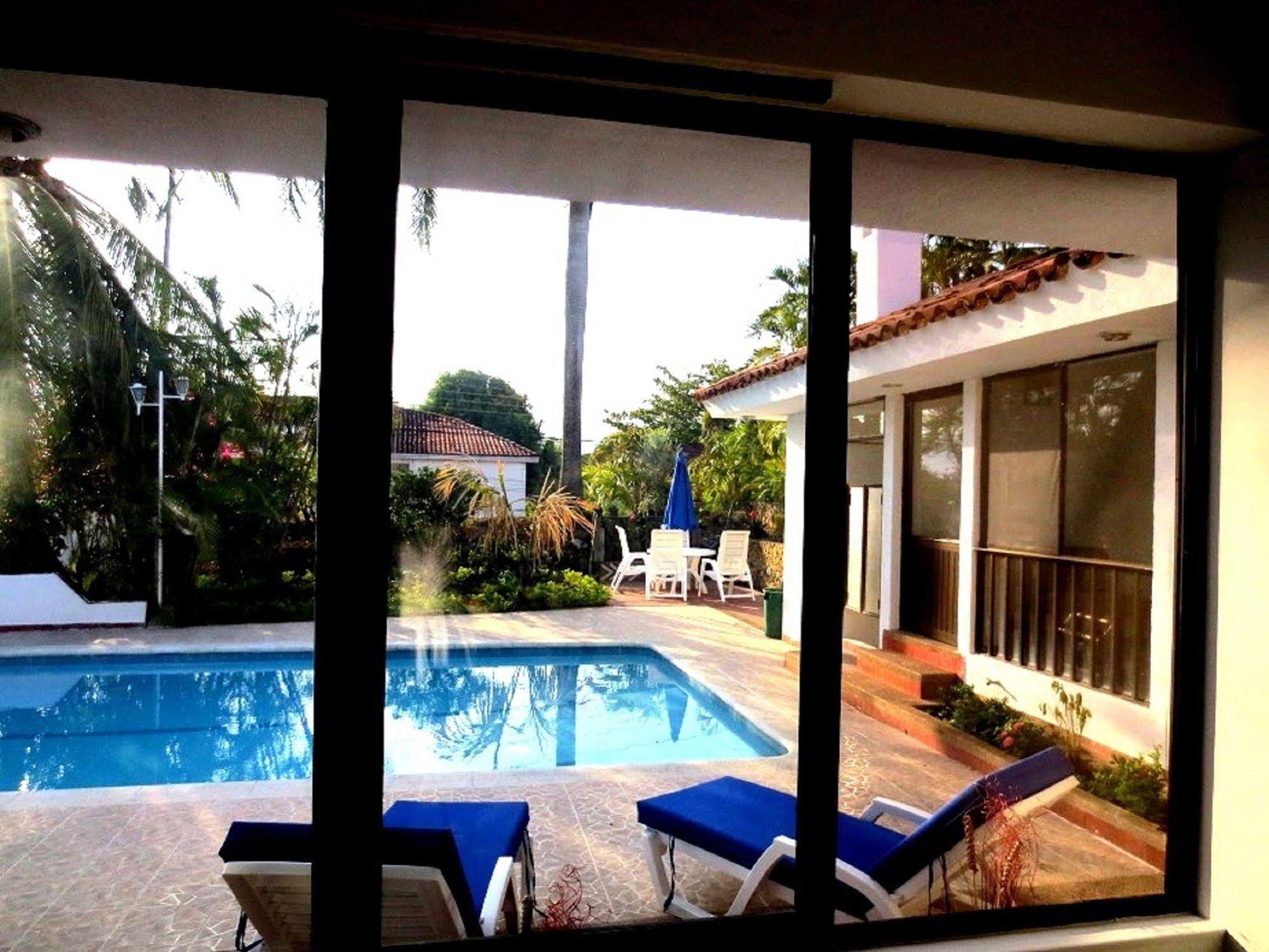Casa El Penon Villa Girardot Exterior photo